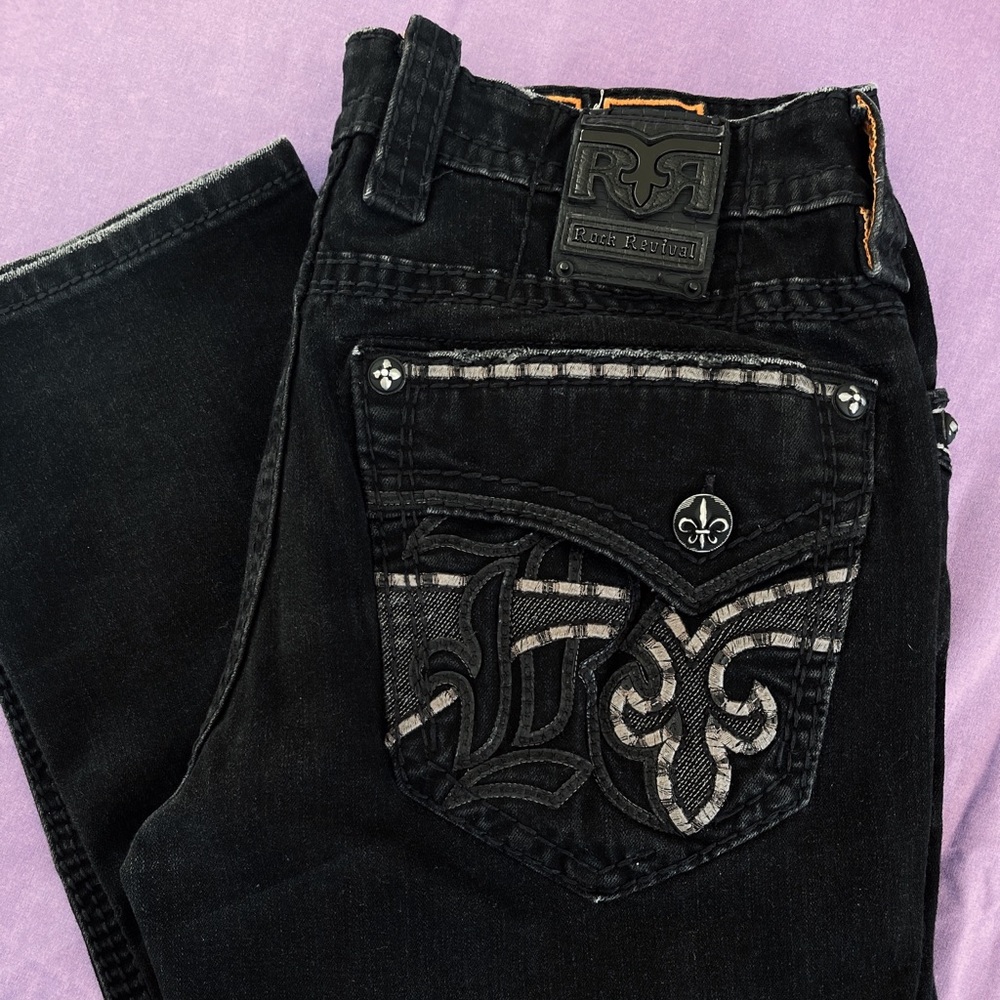 Black Relaxed Taper Rock Revival Jean